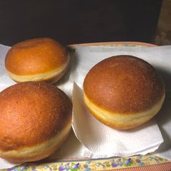 A picture of Fluffy Doughnuts.