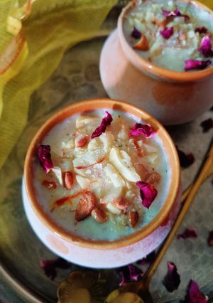मटका कुल्फी (Matka Kulfi) रेसिपी मुख्य फोटो