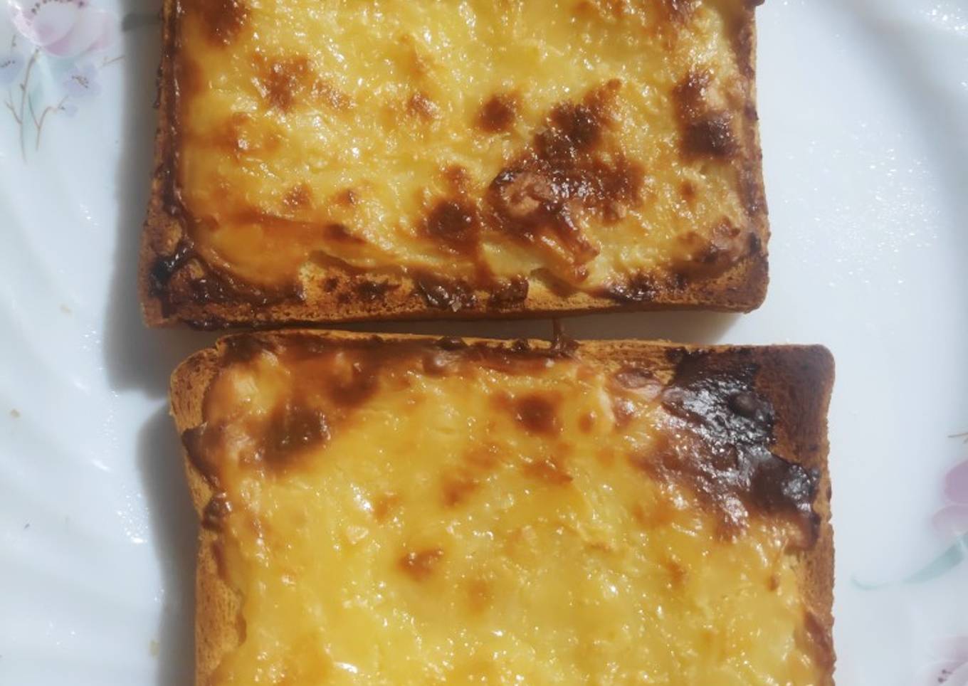 Milk Cheese Toast