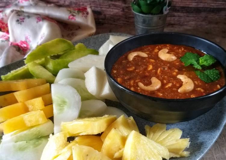 Rujak Sambel Mete