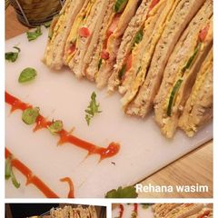 A picture of Club Sandwiches.