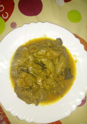 Una foto de Mollejas de pollo con champiñones en la olla gm g