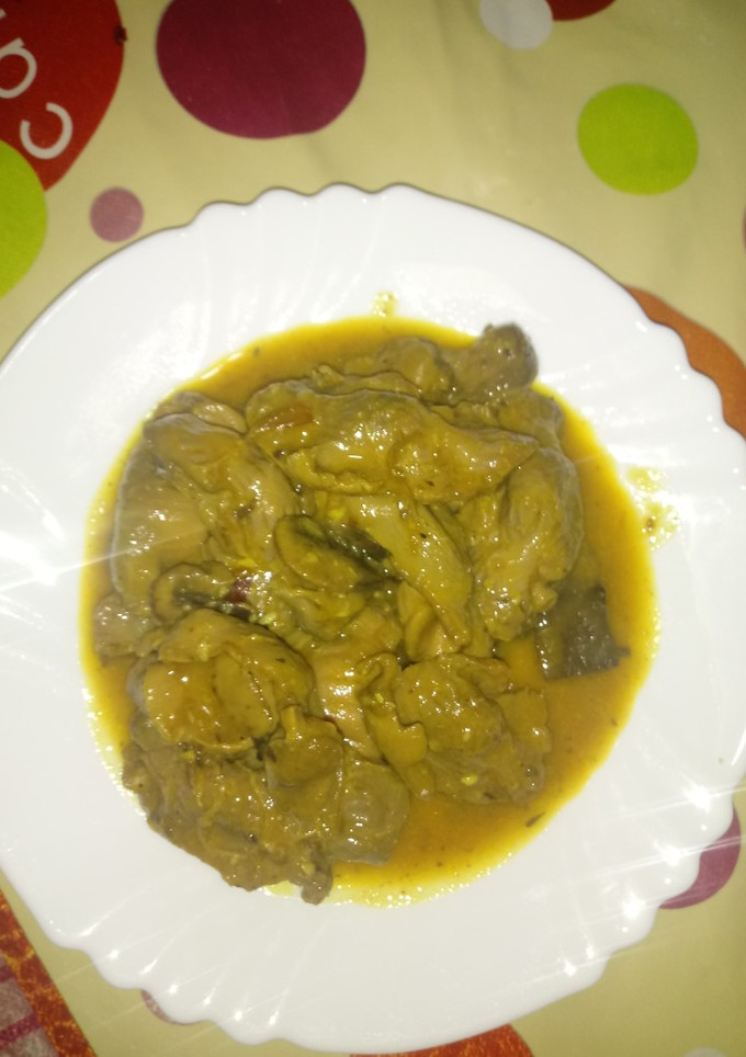 Una foto de Mollejas de pollo con champiñones en la olla gm g