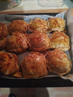 Una foto de Mini empanadas de pisto con atún