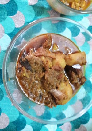A picture of Mutton curry.