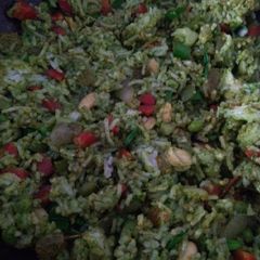 A picture of Hariyali pulao.