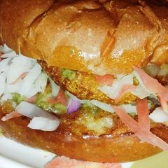 A picture of Jhatpat Burger.