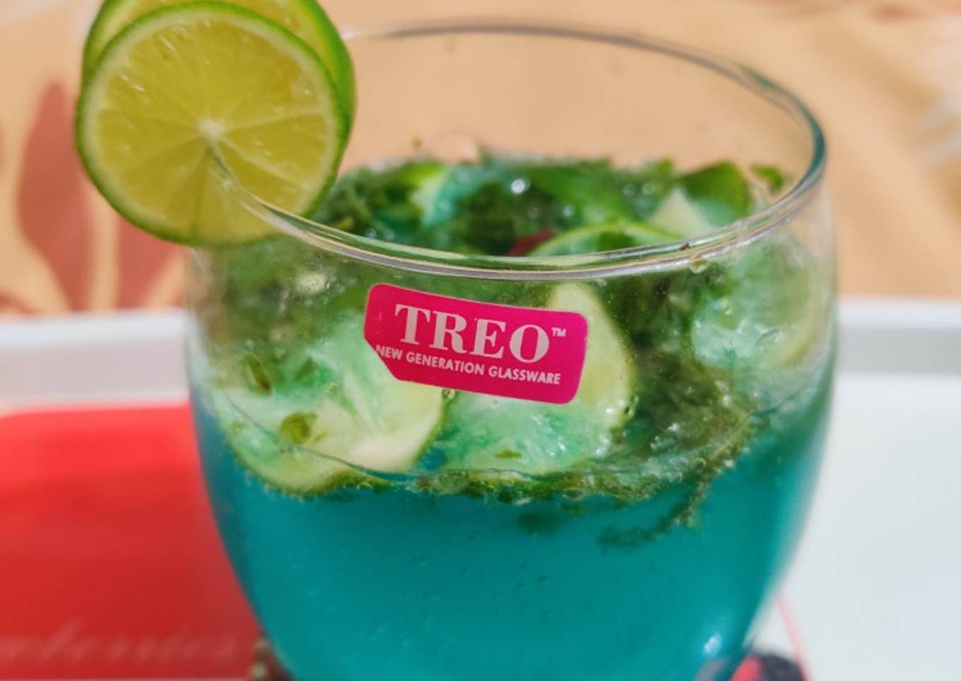 Curacao Mojito