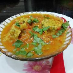 A picture of Gatte ki sabji.