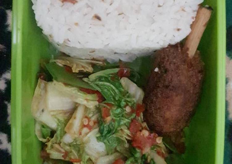 Resep Garlic Rice with Shrimp ball and Fresh Kimchi yang Bikin Ngiler