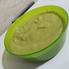 A picture of Mango and cucumber smoothie.
