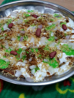 चाट पराठा (chaat paratha recipe in Hindi) रेसिपी मुख्य फोटो