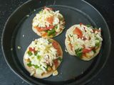மினி பிட்சா(mini pizza recipe in tamil)