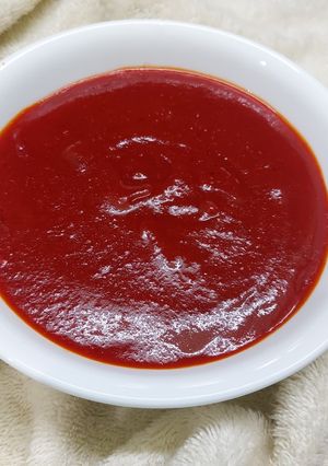 A picture of Hot and Sweet Tomato Chilli Garlic Sauce.