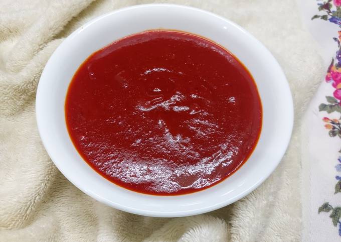 Hot and Sweet Tomato Chilli Garlic Sauce