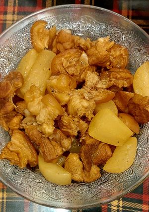 Hình của món Thịt bắp heo kho củ cải.