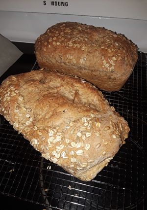 A picture of Multigrain Bread.