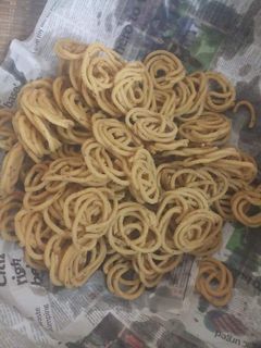 மிருதுவான முறுக்கு (Murukku recipe in tamil) செய்முறை முக்கிய புகைப்படம்