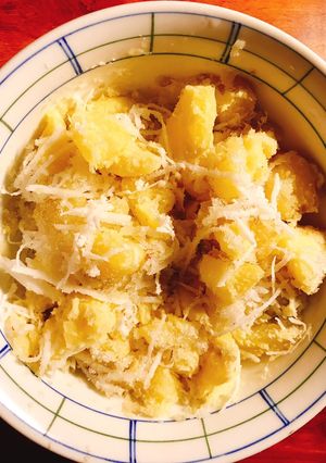 Hình của món Khoai hấp dừa.