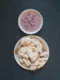 Raspberries Meringue an Toffee Custard
