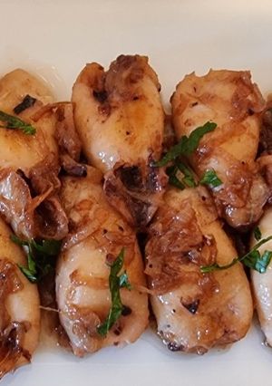 Una foto de Chipirones encebollados