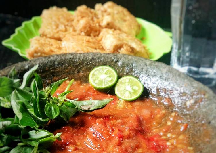 Langkah Mudah untuk Membuat Sambal Jeruk Limau (#postingrame2_recooksambel), Enak