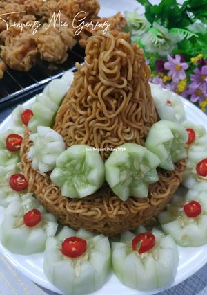 Foto resep Tumpeng Mi Goreng