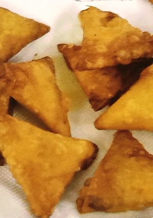 A picture of Beef Mince Samosas.