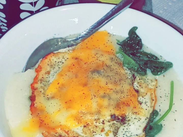 Easy Steps Prepare Recipes Grits bowl W/ Fried egg &amp;amp; Spinach the Perfect So Delicious.