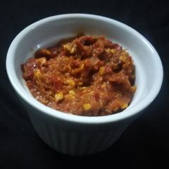 A picture of Tomato n garlic spicy chutney.