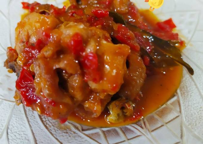 Cara Gampang Menyiapkan Ayam Bumbu Rujak, Bisa Manjain Lidah