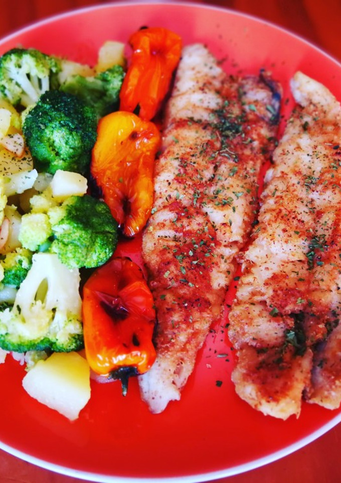 Una foto de Merlucita con hortalizas - plato único 🥦 🥔🐠