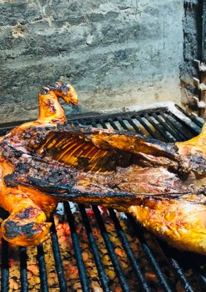 Una foto de Cochinillo a la parrilla🇺🇾🇯🇵子豚の丸焼き