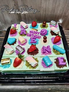 Foto resep 454.Puding Ultah (Puding Potong)