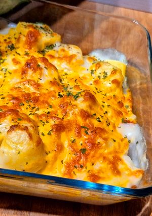 A picture of Cheddar Potato Gratin.