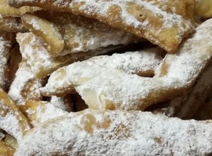 Foto di Chiacchere pazze carnevalesche a modo mio