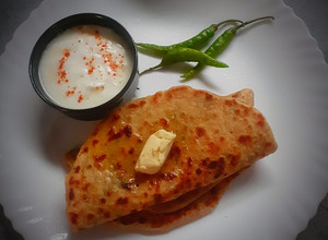 A picture of Radish (muli) ke parathe.