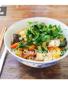 Hình của món Bánh canh nui chay.