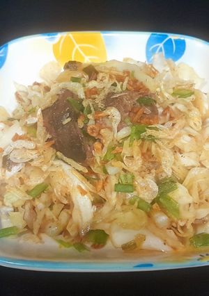 Hình của món Bắp cải xào lòng gà tép khô.