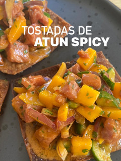 Una foto de Tostadas de atún spicy