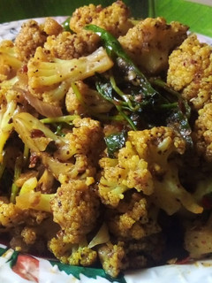 தலைப்பு : காலிஃபிளவர் பொடி மசாலா வறுவல்(cauliflower masala varuval recipe in tamil) செய்முறை முக்கிய புகைப்படம்