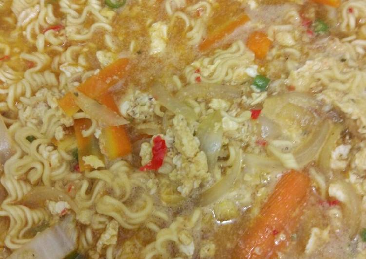 Langkah Mudah untuk Membuat Indomie tek tek kuah Anti Gagal