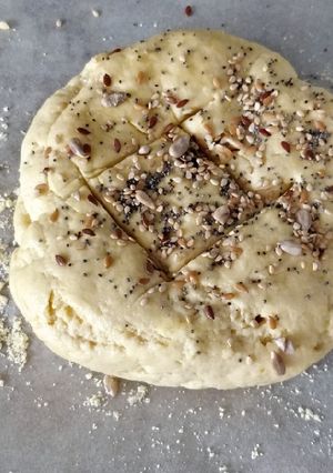Una foto de Pan rápido de maíz y nueces con levadura química