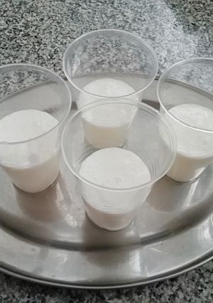 Una foto de Mousse de limón, fácil y rápido