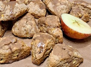 Una foto de Mini biscuits de manzana y canela