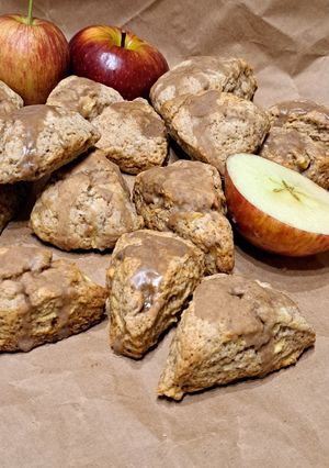 Una foto de Mini biscuits de manzana y canela