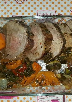Una foto de Peceto al horno con verduras