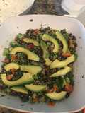 Ensalada de quinoa, kale, frijoles y aguacate🥑 🥬 🍅🥦🥕🤤😋