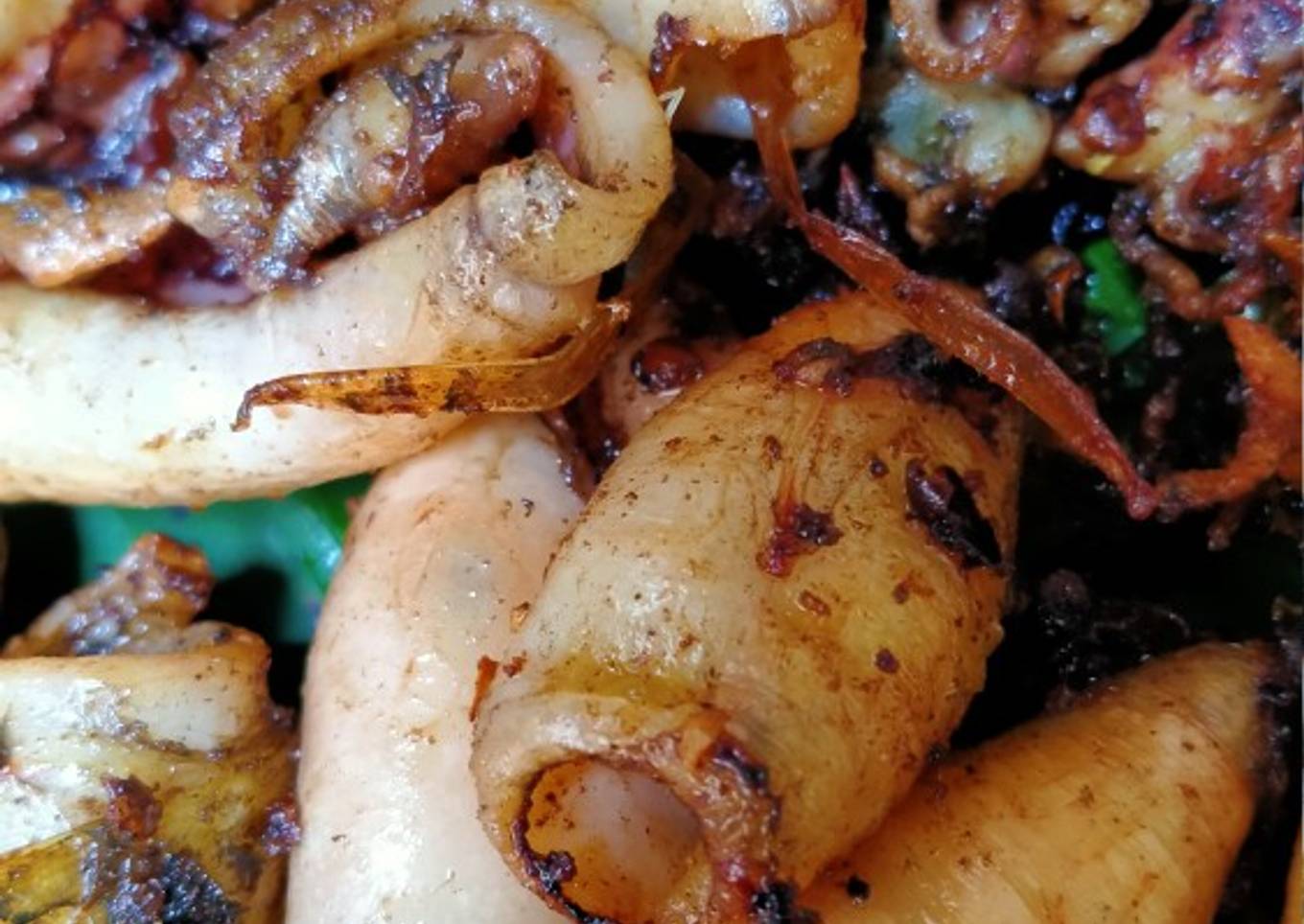 Cumi goreng bumbu kunir