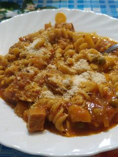 Una foto de Guiso de fideos sin gluten y cerdo